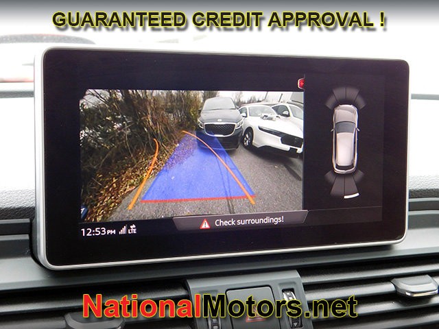 Audi Q5 Vehicle Full-screen Gallery Image 19