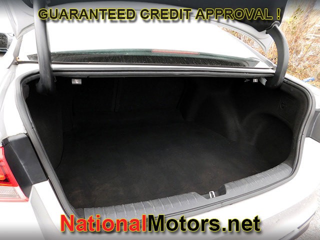 Kia Optima Vehicle Full-screen Gallery Image 06