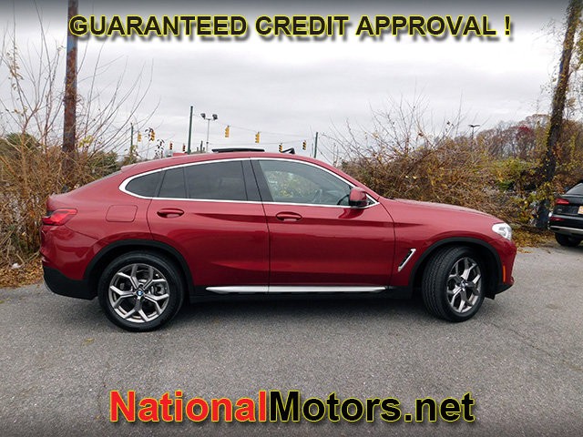 BMW X4 Vehicle Full-screen Gallery Image 04
