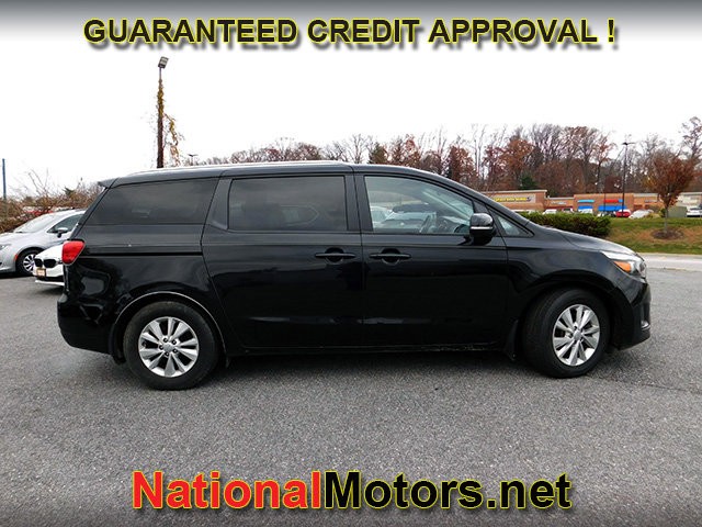 Kia Sedona Vehicle Full-screen Gallery Image 03