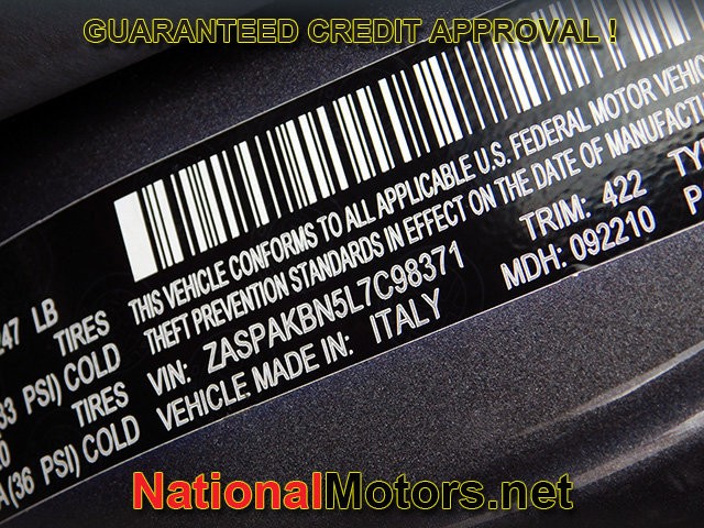 Alfa Romeo Stelvio Vehicle Full-screen Gallery Image 28