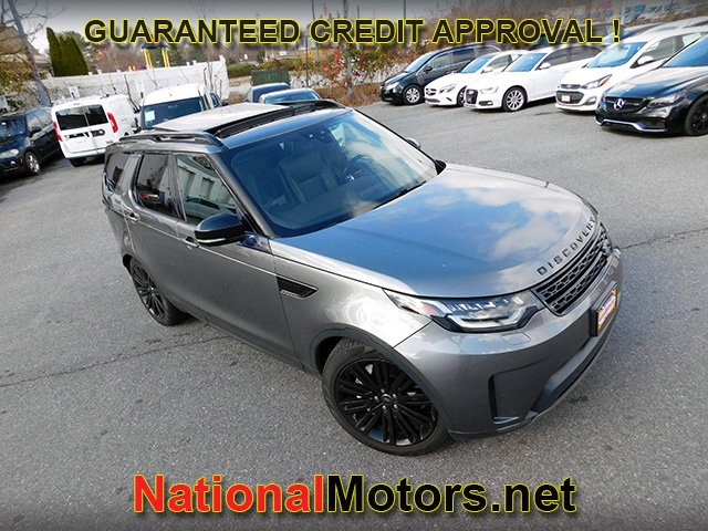 Land Rover Discovery Vehicle Full-screen Gallery Image 02