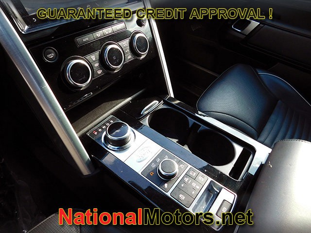 Land Rover Discovery Vehicle Full-screen Gallery Image 24