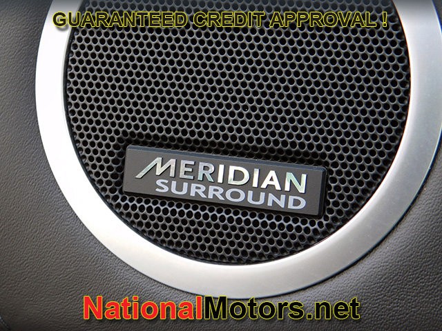 Land Rover Discovery Vehicle Full-screen Gallery Image 29