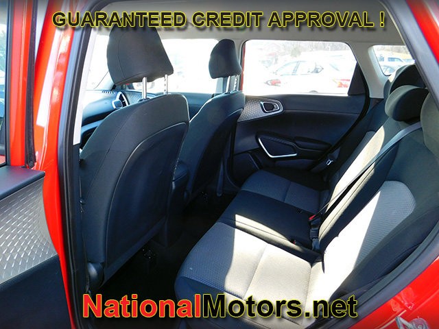 Kia Soul Vehicle Full-screen Gallery Image 09