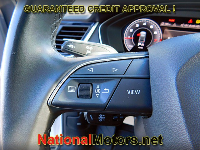 Audi Q5 Vehicle Full-screen Gallery Image 26