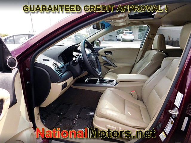 Acura RDX Vehicle Full-screen Gallery Image 14