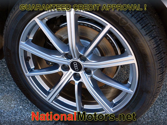 Audi SQ5 Sportback Vehicle Full-screen Gallery Image 09