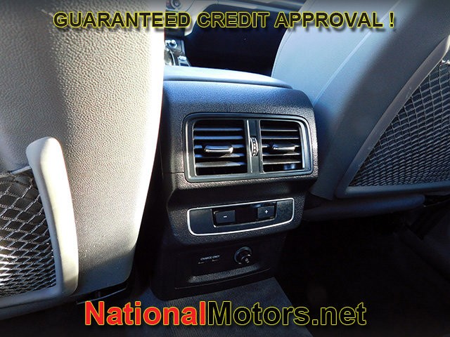 Audi SQ5 Sportback Vehicle Full-screen Gallery Image 12