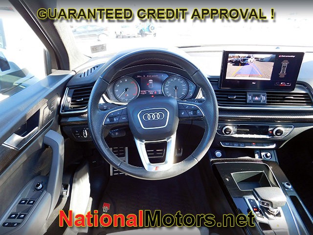 Audi SQ5 Sportback Vehicle Full-screen Gallery Image 13