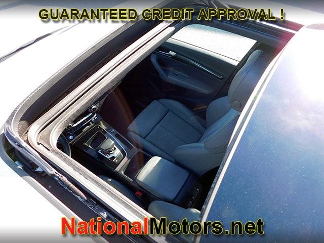 Audi SQ5 Sportback Vehicle Full-screen Gallery Image 14