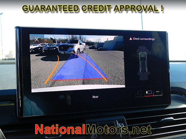 Audi SQ5 Sportback Vehicle Full-screen Gallery Image 19