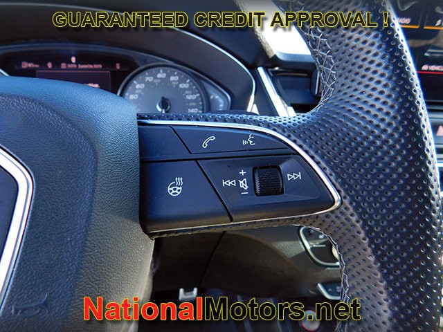 Audi SQ5 Sportback Vehicle Full-screen Gallery Image 23