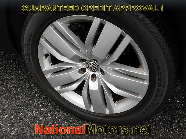 Volkswagen Atlas Vehicle Full-screen Gallery Image 10