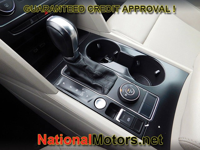 Volkswagen Atlas Vehicle Full-screen Gallery Image 20