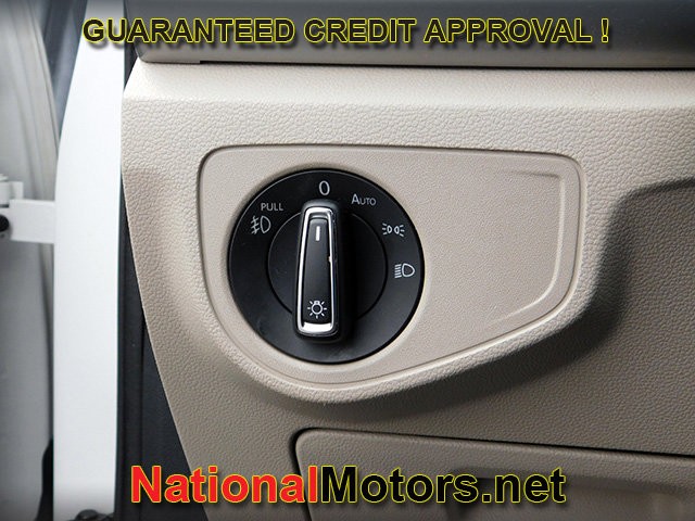 Volkswagen Atlas Vehicle Full-screen Gallery Image 25