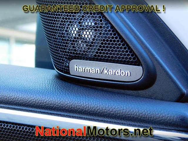 MINI Countryman Vehicle Full-screen Gallery Image 26