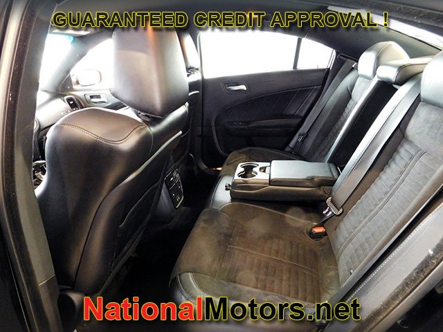 Dodge Charger Vehicle Full-screen Gallery Image 08