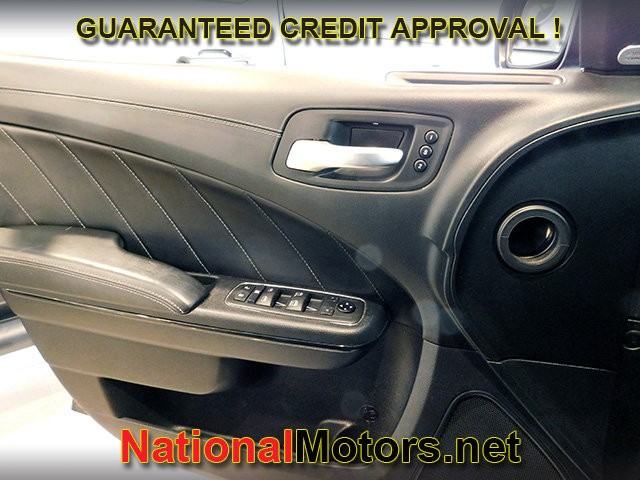 Dodge Charger Vehicle Full-screen Gallery Image 11