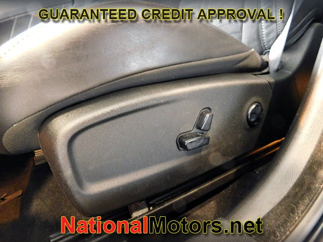 Dodge Charger Vehicle Full-screen Gallery Image 14