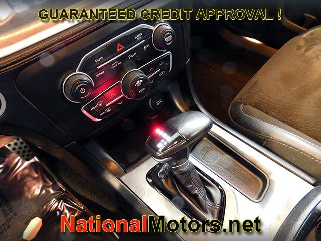 Dodge Charger Vehicle Full-screen Gallery Image 17