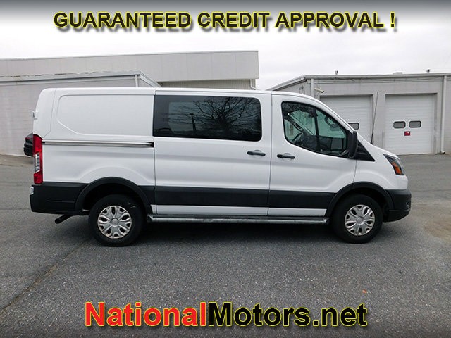Ford Transit Cargo Van Vehicle Full-screen Gallery Image 03