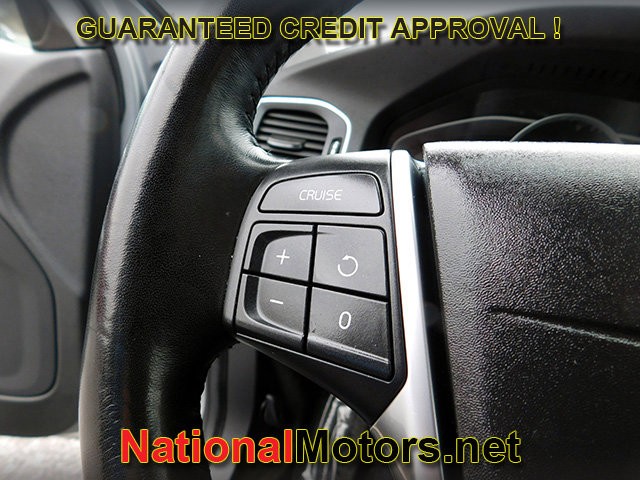 Volvo S60 Vehicle Full-screen Gallery Image 22