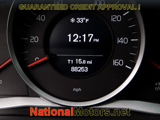 Volvo S60 Vehicle Full-screen Gallery Image 23