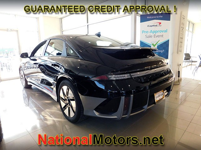 Hyundai IONIQ 6 Vehicle Full-screen Gallery Image 03