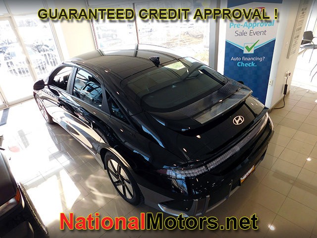 Hyundai IONIQ 6 Vehicle Full-screen Gallery Image 04