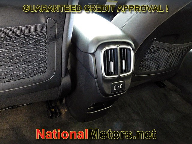 Hyundai IONIQ 6 Vehicle Full-screen Gallery Image 10