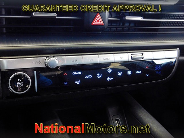 Hyundai IONIQ 6 Vehicle Full-screen Gallery Image 16