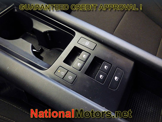 Hyundai IONIQ 6 Vehicle Full-screen Gallery Image 17