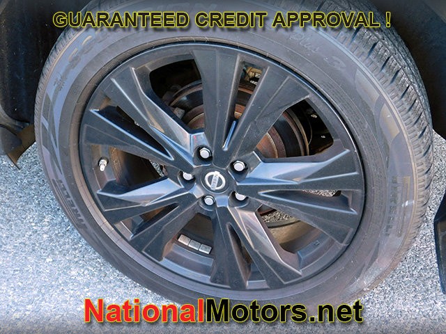 Nissan Pathfinder Vehicle Full-screen Gallery Image 10