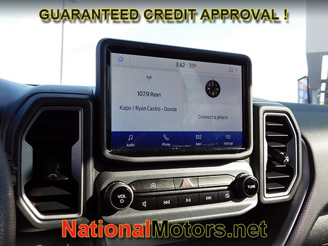 Ford Bronco Sport Vehicle Full-screen Gallery Image 17