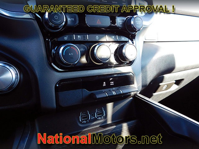 Ram 1500 Vehicle Full-screen Gallery Image 21