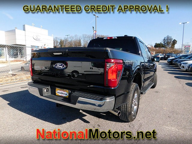 Ford F-150 Vehicle Full-screen Gallery Image 05