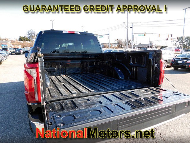 Ford F-150 Vehicle Full-screen Gallery Image 06