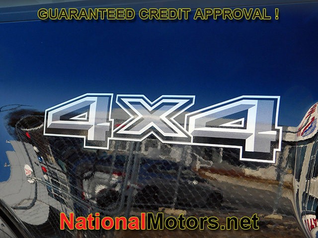 Ford F-150 Vehicle Full-screen Gallery Image 08