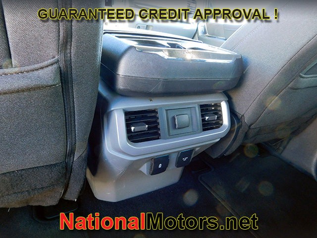 Ford F-150 Vehicle Full-screen Gallery Image 13