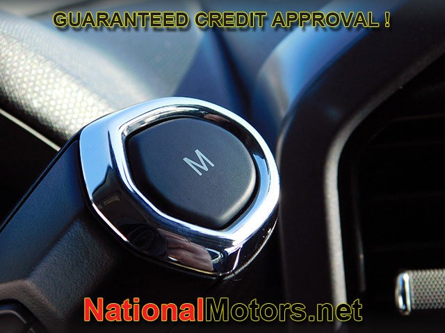 Ford F-150 Vehicle Full-screen Gallery Image 24