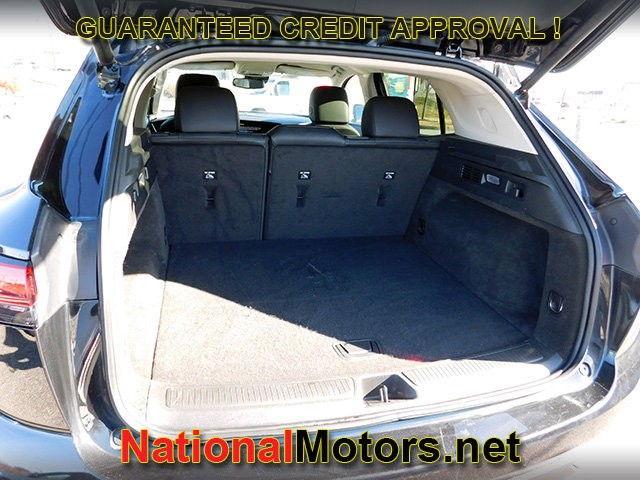 Buick Envision Vehicle Full-screen Gallery Image 06