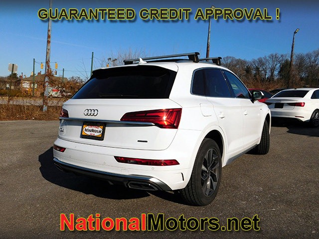 Audi Q5 Vehicle Full-screen Gallery Image 05