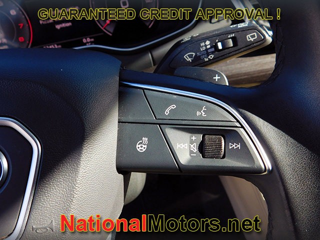 Audi Q5 Vehicle Full-screen Gallery Image 25