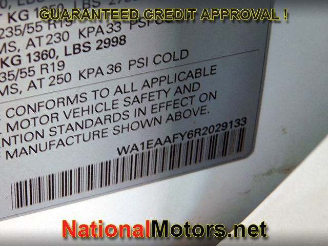 Audi Q5 Vehicle Full-screen Gallery Image 30