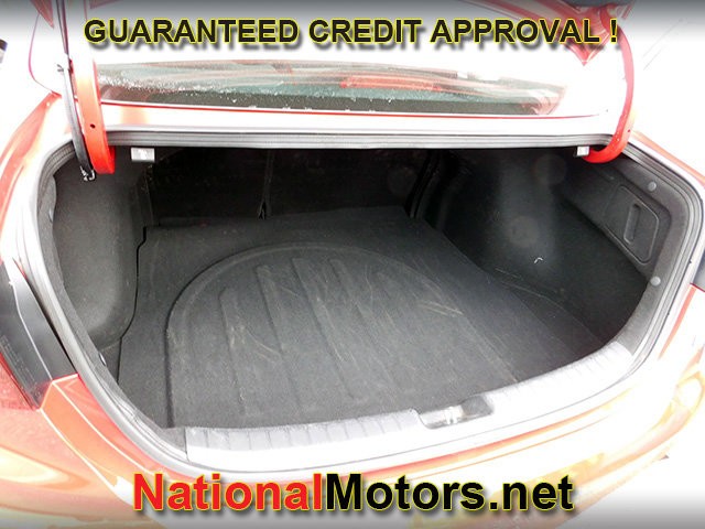 Kia Forte Vehicle Full-screen Gallery Image 06