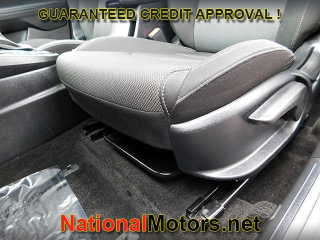 Kia Forte Vehicle Full-screen Gallery Image 12