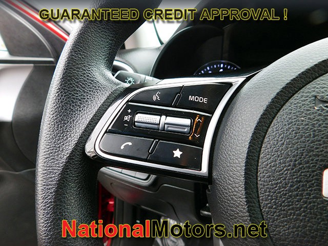 Kia Forte Vehicle Full-screen Gallery Image 18