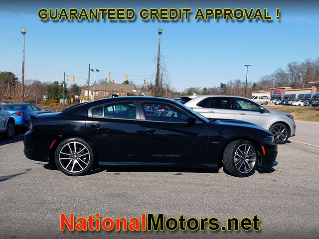 Dodge Charger Vehicle Full-screen Gallery Image 03