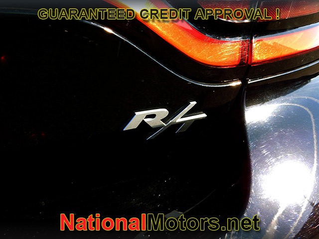 Dodge Charger Vehicle Full-screen Gallery Image 05